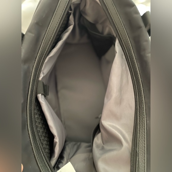 Open Story Black Duffle Bag - Like New! - Picture 8 of 10